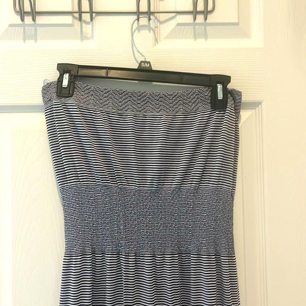Lark and Grey strapless women's dress size medium.